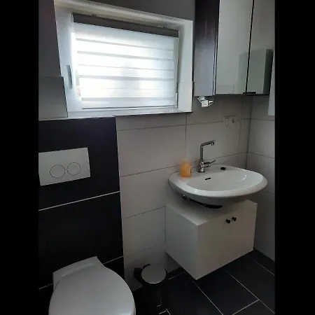 Apartamento Neu! Lucie *