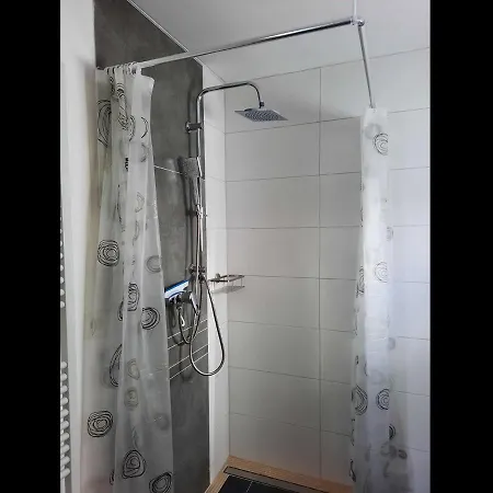 Neu! Lucie Apartman *